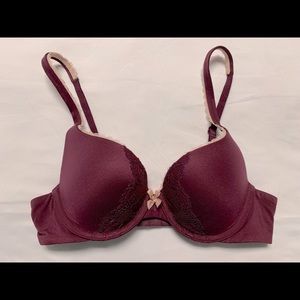Victoria’s Secret Body by Victoria / size 32B